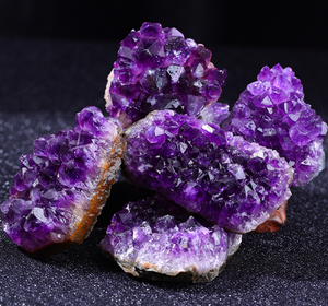 how to clean amethyst geode?