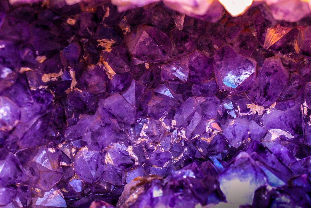 Top 10 Benefits of an Amethyst Geode