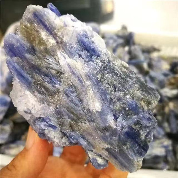 Natural Raw Cyanite Quartz Crystal