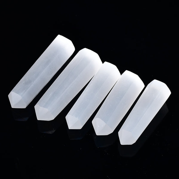 Natural Crystal Selenite Quartz Crystal Point Healing Stone Hexagonal Prisms 50-80mm Obelisk Wand Stone Chakra Home Decor 1PC